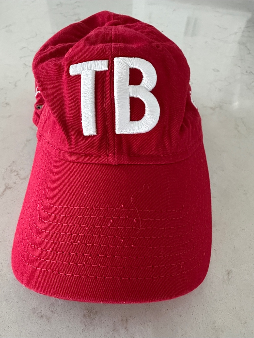 Tampa Bay Buccaneers Embroidered Baseball Cap - Casual Men's Hat